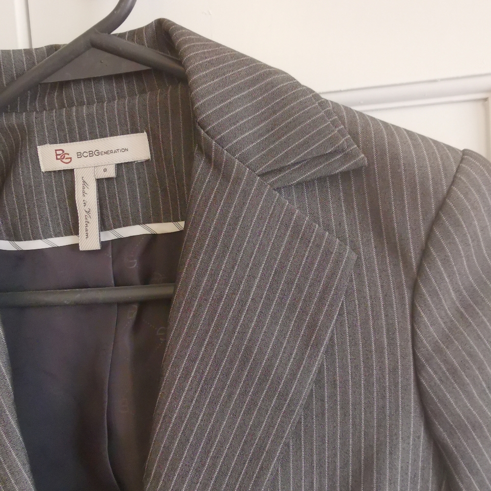 BCBG generation blazer - Picture 6 of 8